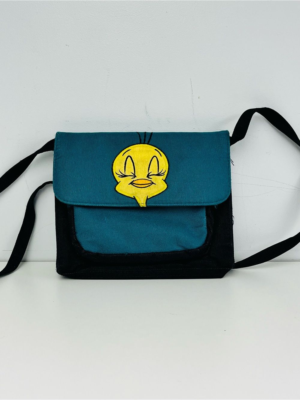 1990’s Looney Tunes Tweety Bird Crossbody Bag